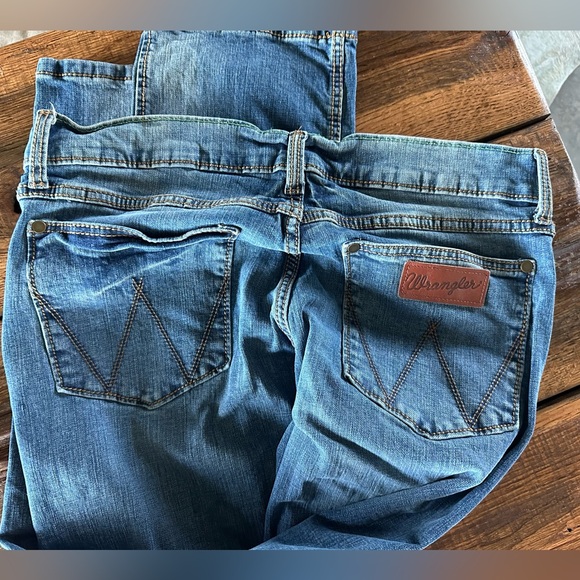 Wrangler Retro Slim Straight - Picture 1 of 3